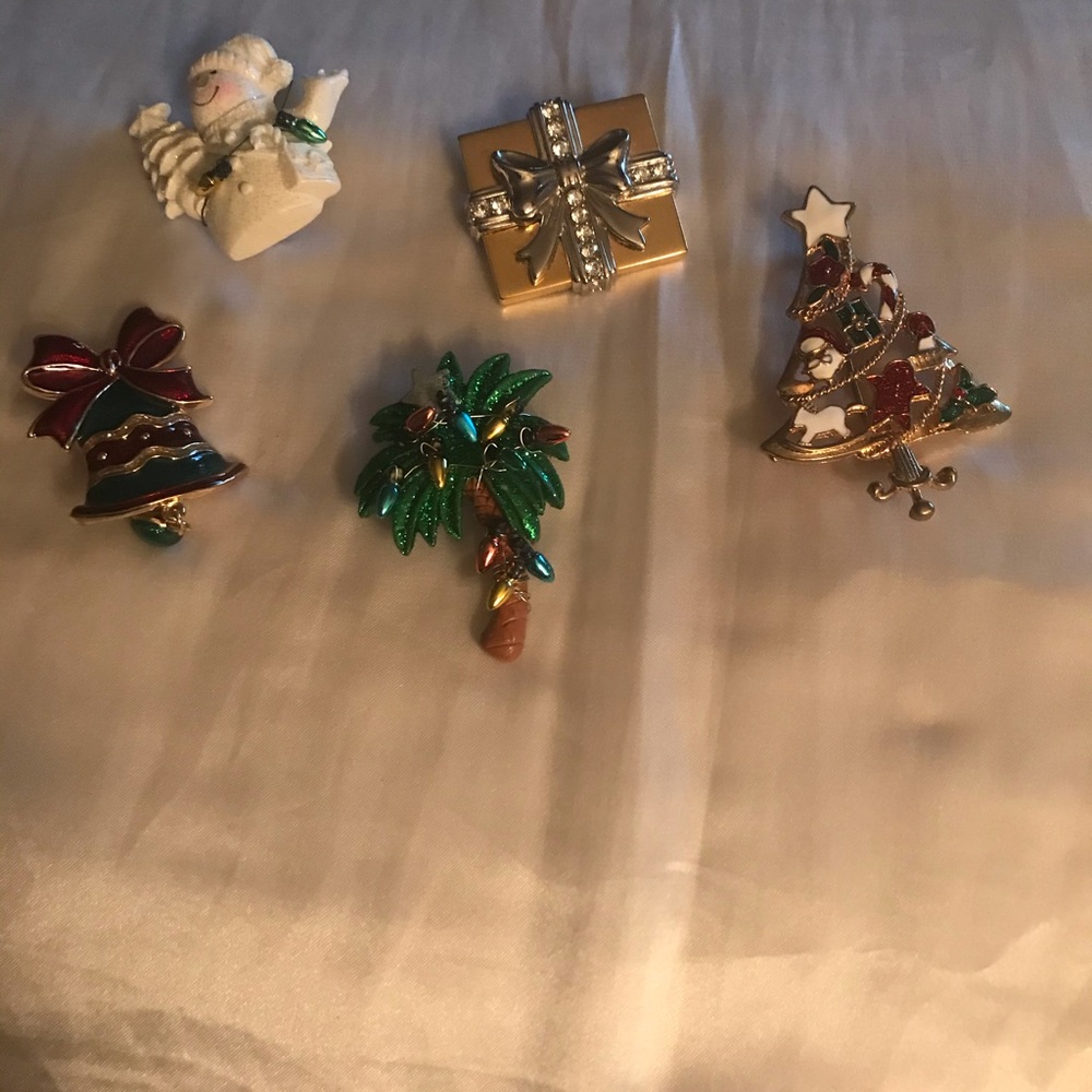 Costume jewelry